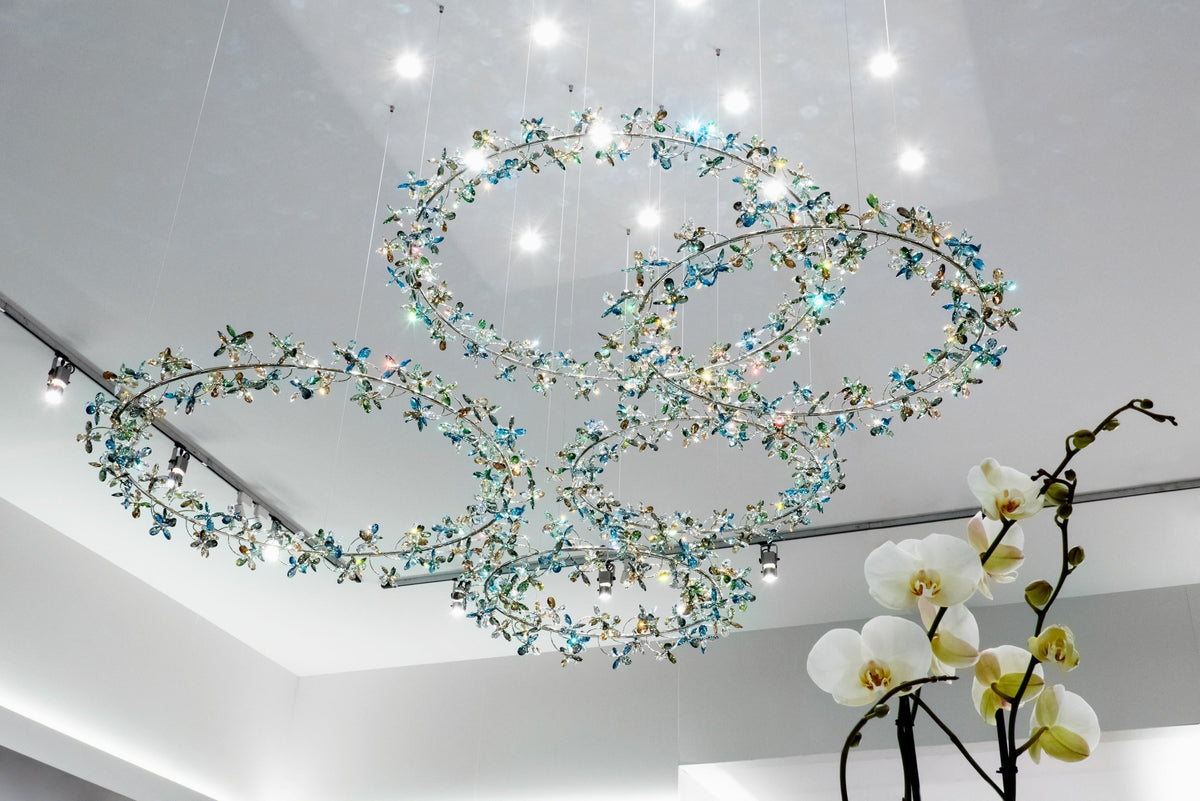 Modern Design Crystal Chandelier with Floral Crown Shape