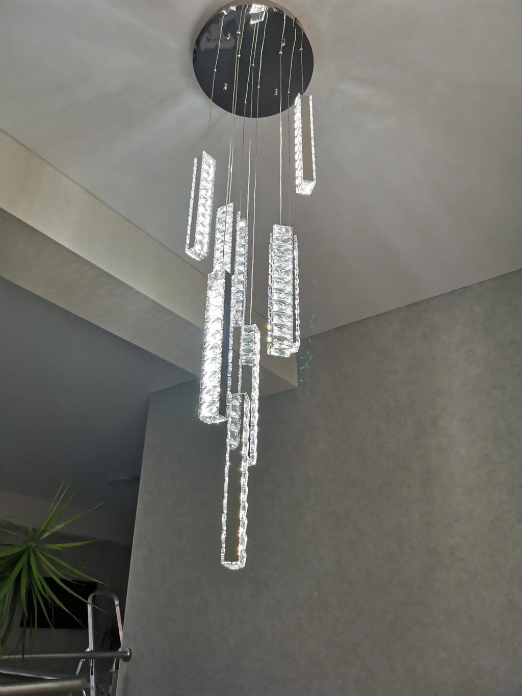 Angelica Foyer & Staircase Chandelier 19" 23" D