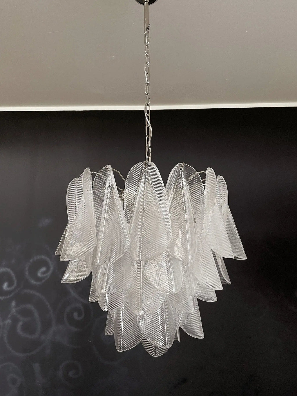 Murano Chandelier – Rondini – 41 glass leaves – Transparent