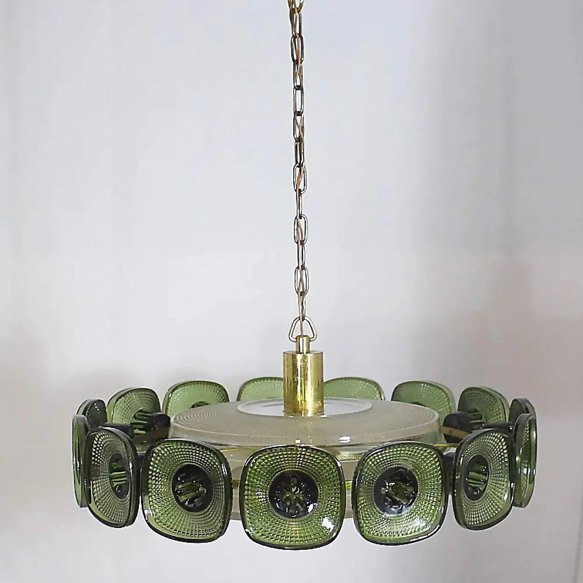HAVEN OLIVE CRYSTAL CHANDELIER 15.75"D Main image